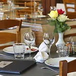 Logis Relais Des Puys Ξενοδοχείο