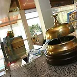 Logis Relais Des Puys Ξενοδοχείο 3*