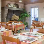 Ξενοδοχείο Logis Relais Des Puys 3*