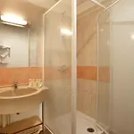 Logis Relais Des Puys Ξενοδοχείο 3*