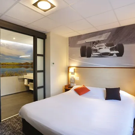 Hotel Logis Relais Des Puys