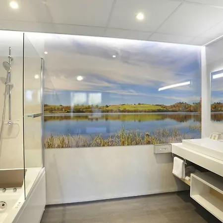 Logis Relais Des Puys Hotel 3*