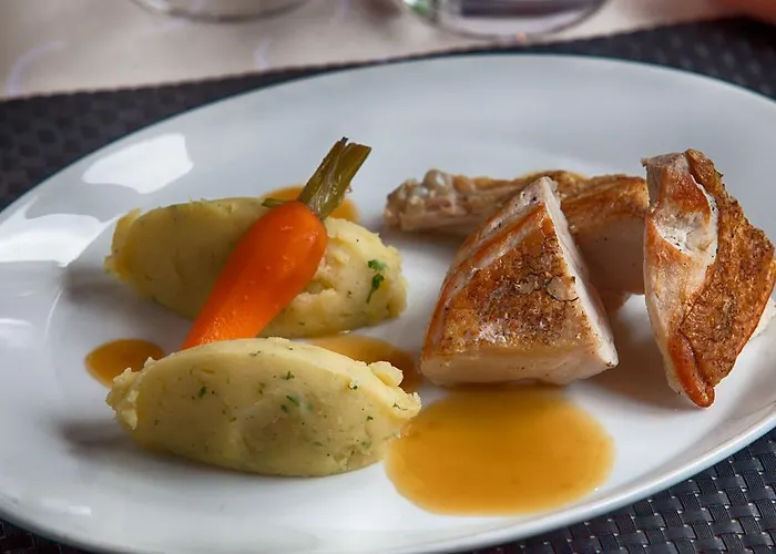 Hotel Logis Relais Des Puys