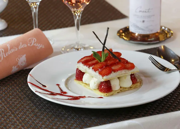 Hotel Logis Relais Des Puys